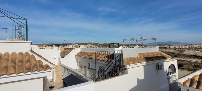 Image No.25-2 Bed House for sale