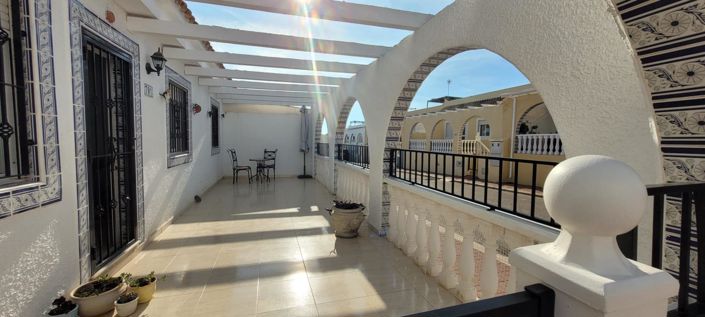 Image No.4-2 Bed House for sale