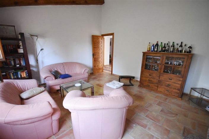 Image No.19-3 Bed Villa for sale