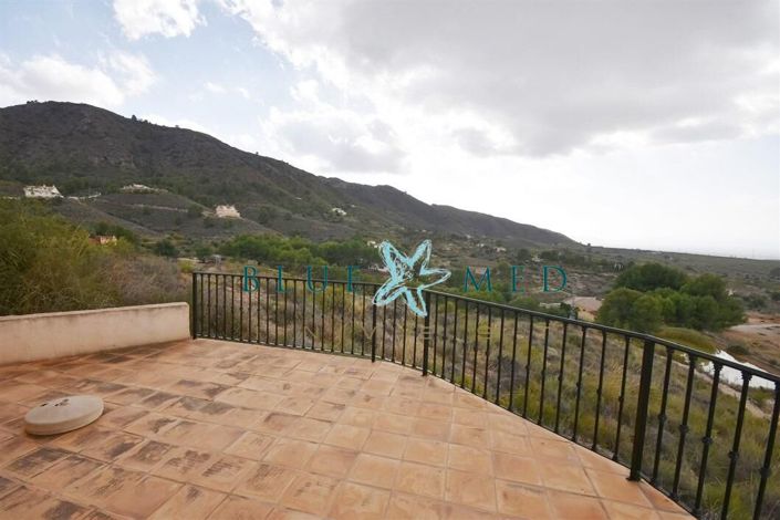 Image No.17-4 Bed Villa for sale