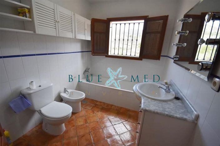 Image No.41-4 Bed Villa for sale