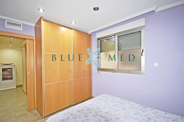 Image No.15-4 Bed Flat for sale