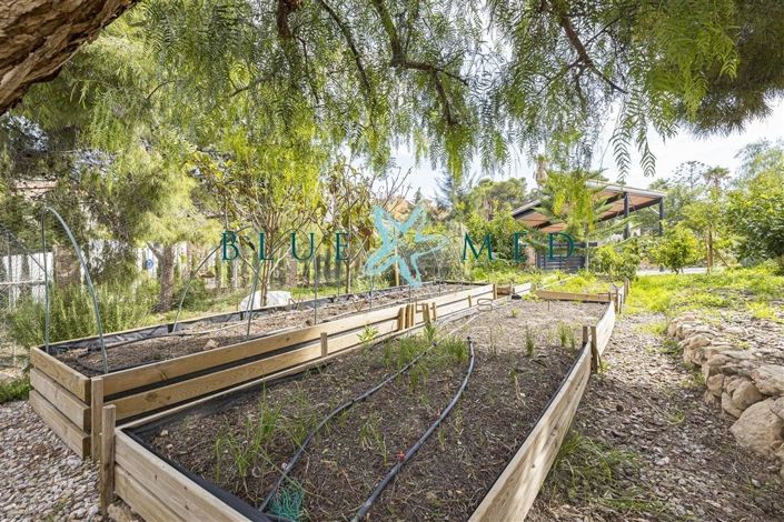 Image No.17-3 Bed Villa for sale