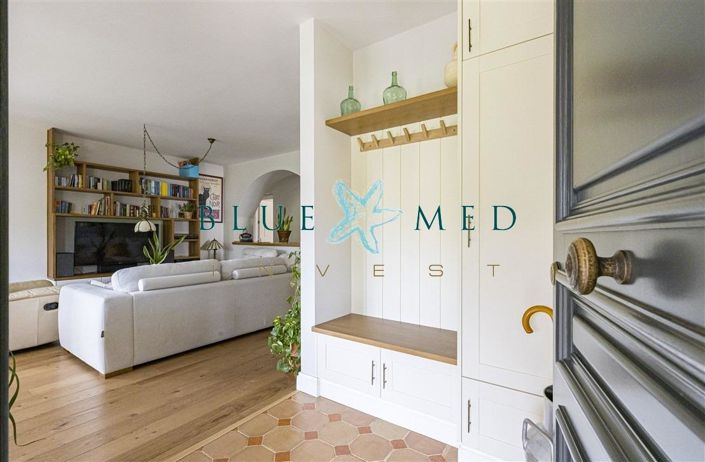 Image No.20-3 Bed Villa for sale