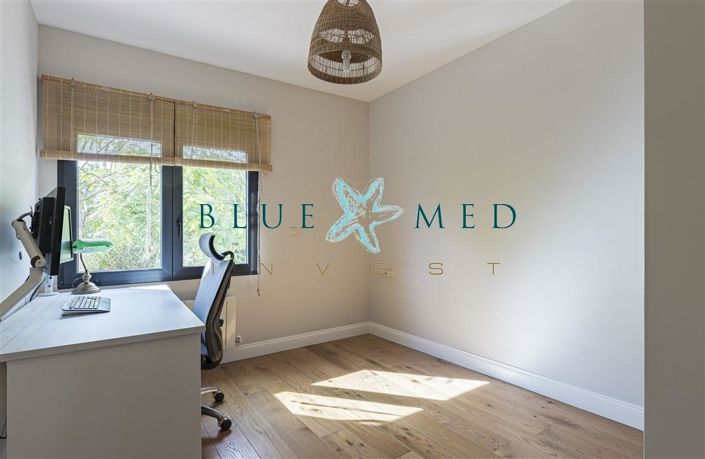 Image No.40-3 Bed Villa for sale