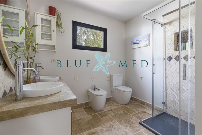 Image No.47-3 Bed Villa for sale