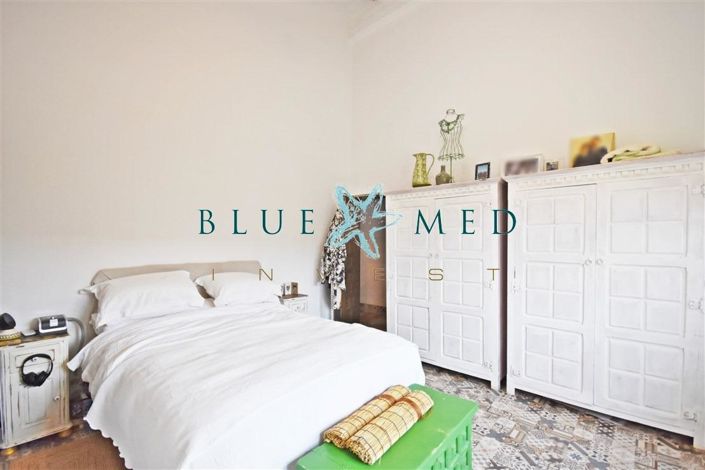 Image No.26-6 Bed Country House for sale