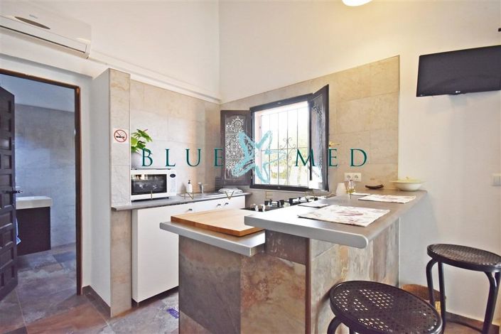 Image No.43-6 Bed Country House for sale