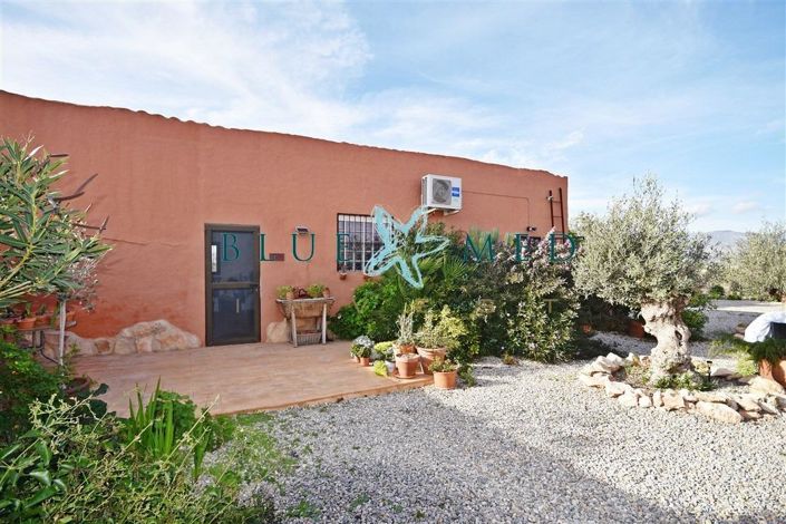 Image No.45-6 Bed Country House for sale