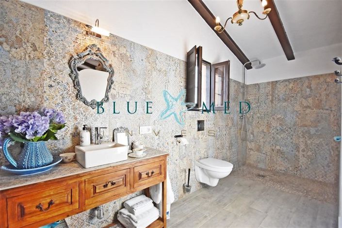 Image No.48-6 Bed Country House for sale