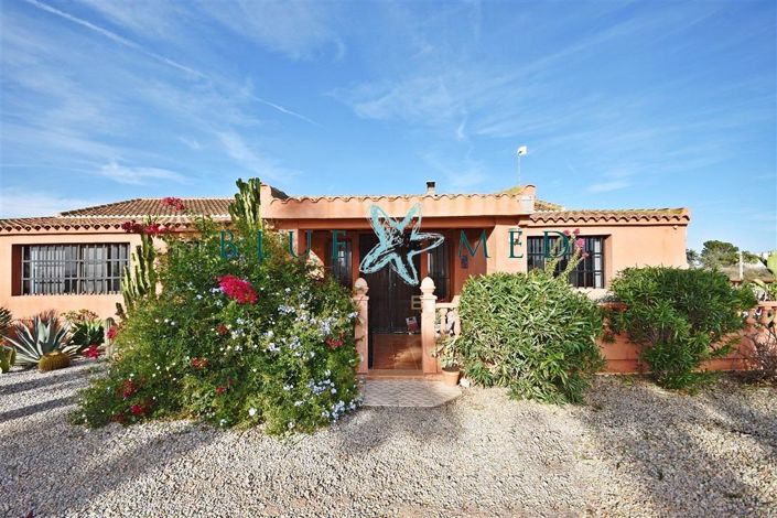 Image No.9-6 Bed Country House for sale