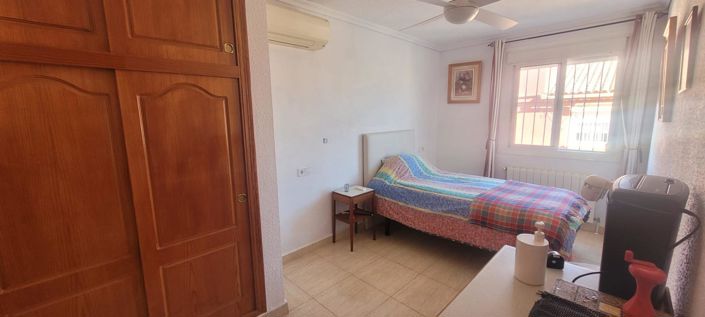 Image No.21-3 Bed House for sale