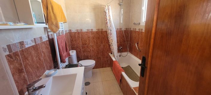 Image No.23-3 Bed House for sale