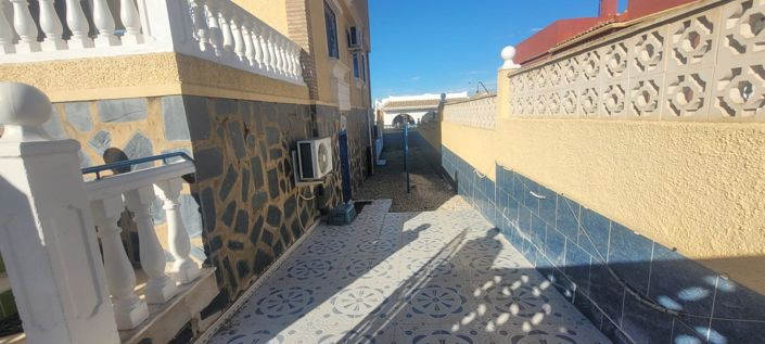 Image No.25-3 Bed House for sale