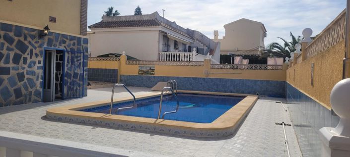 Image No.32-3 Bed House for sale