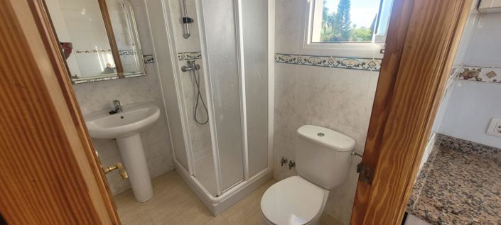 Image No.41-3 Bed House for sale