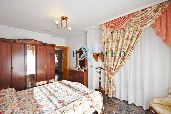 Image No.17-4 Bed Duplex for sale