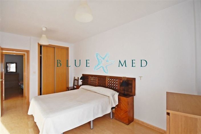 Image No.12-3 Bed Flat for sale