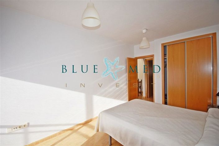 Image No.13-3 Bed Flat for sale