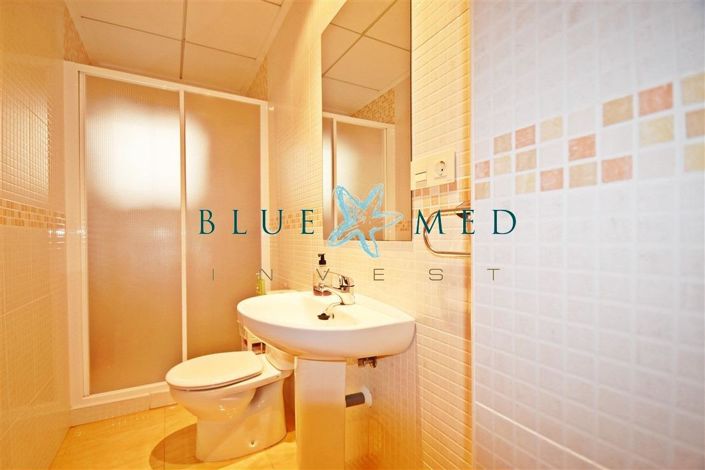 Image No.23-3 Bed Flat for sale