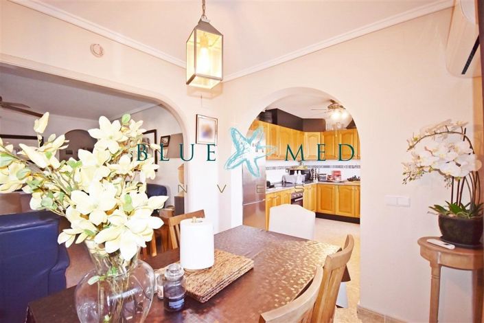 Image No.10-3 Bed Villa for sale