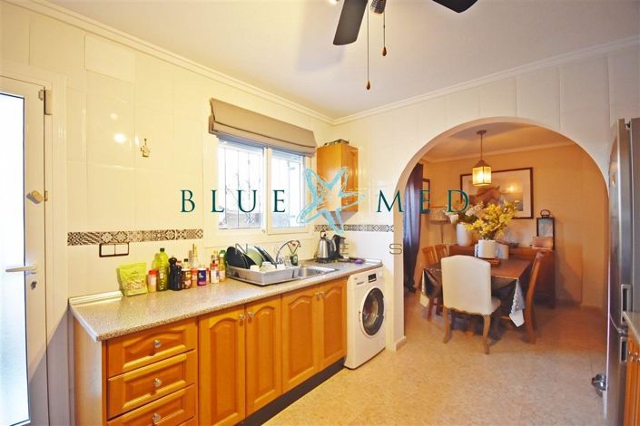 Image No.12-3 Bed Villa for sale