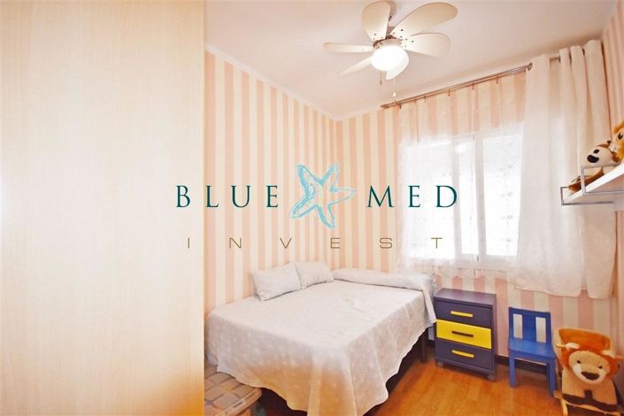 Image No.18-3 Bed Flat for sale