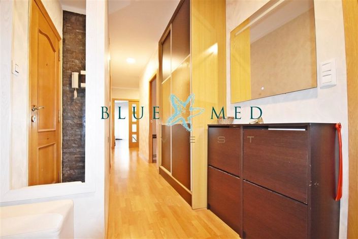 Image No.23-3 Bed Flat for sale