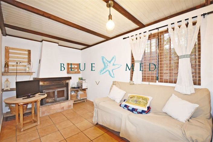 Image No.10-2 Bed Country House for sale