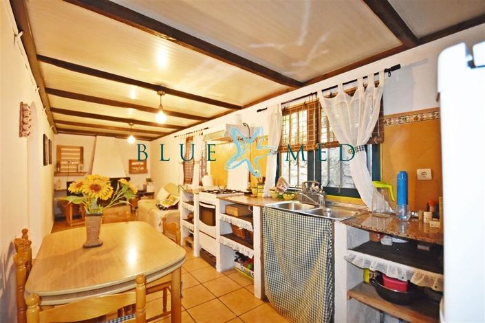 Image No.12-2 Bed Country House for sale