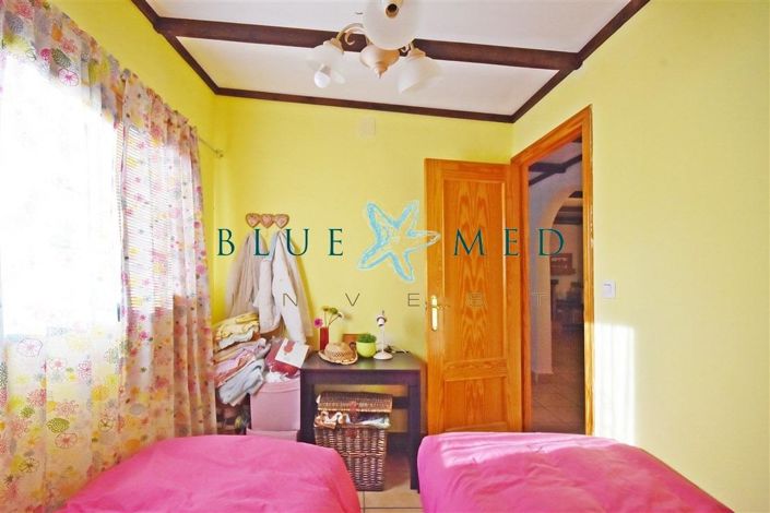 Image No.18-2 Bed Country House for sale