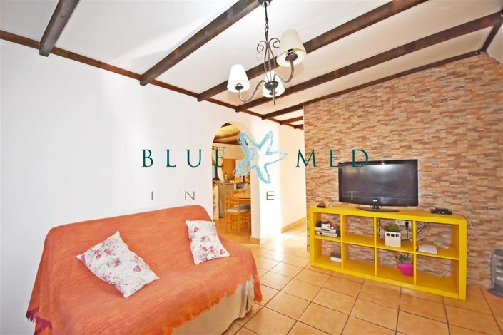 Image No.4-2 Bed Country House for sale