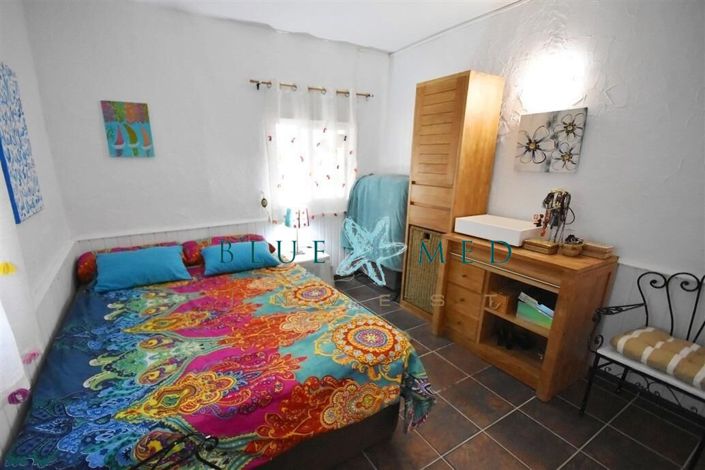 Image No.13-2 Bed Country House for sale