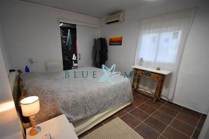 Image No.15-2 Bed Country House for sale