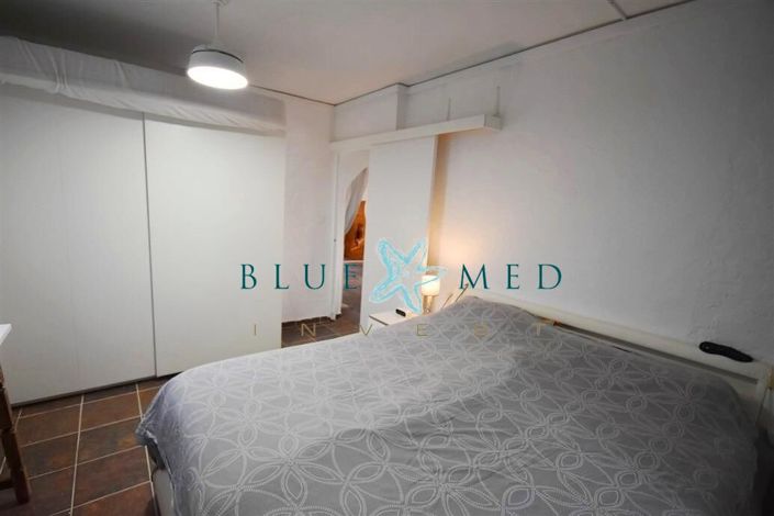 Image No.17-2 Bed Country House for sale