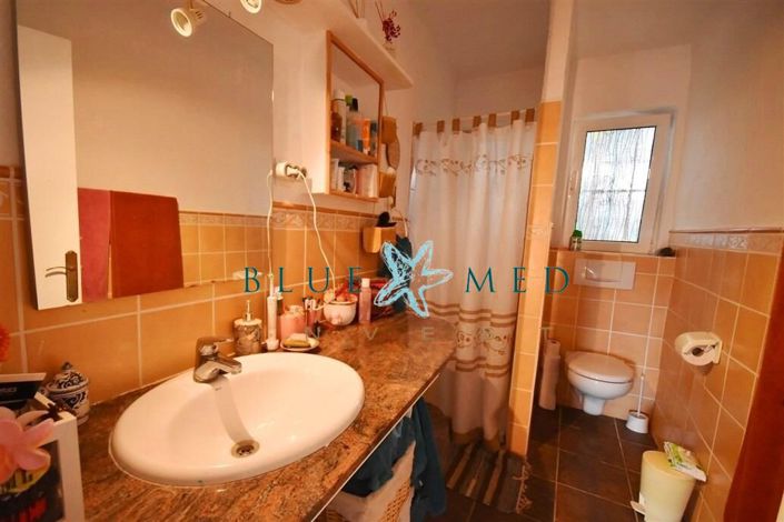 Image No.21-2 Bed Country House for sale