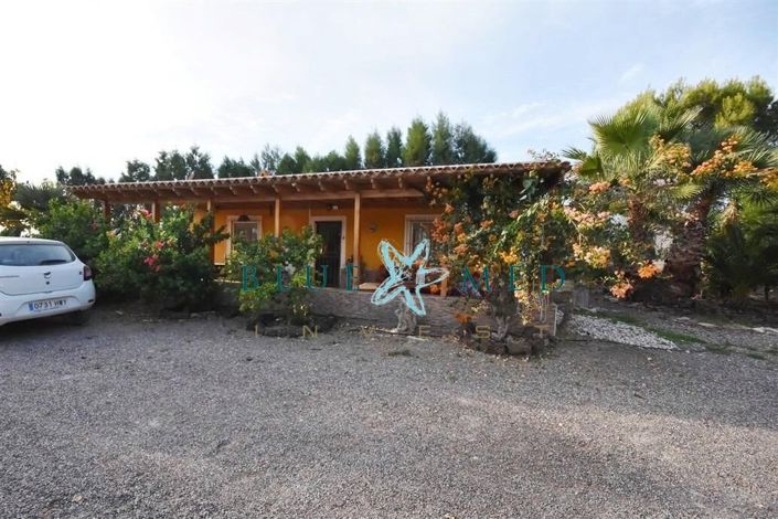 Image No.37-2 Bed Country House for sale