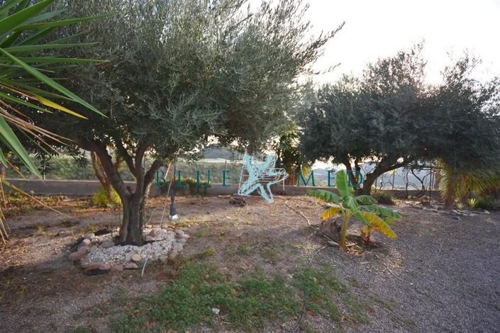 Image No.43-2 Bed Country House for sale