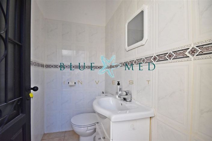 Image No.22-6 Bed Country House for sale