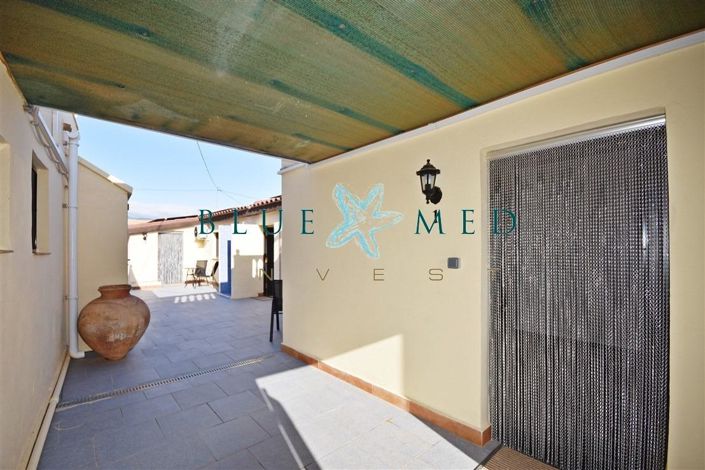 Image No.25-6 Bed Country House for sale