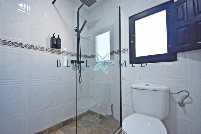 Image No.32-6 Bed Country House for sale