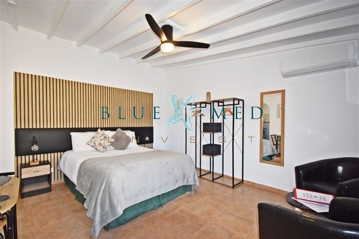 Image No.39-6 Bed Country House for sale