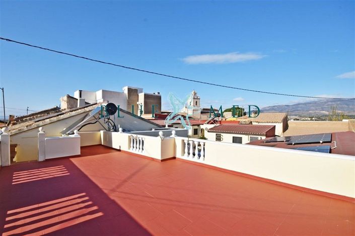 Image No.4-6 Bed Country House for sale