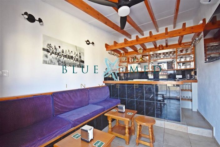 Image No.43-6 Bed Country House for sale