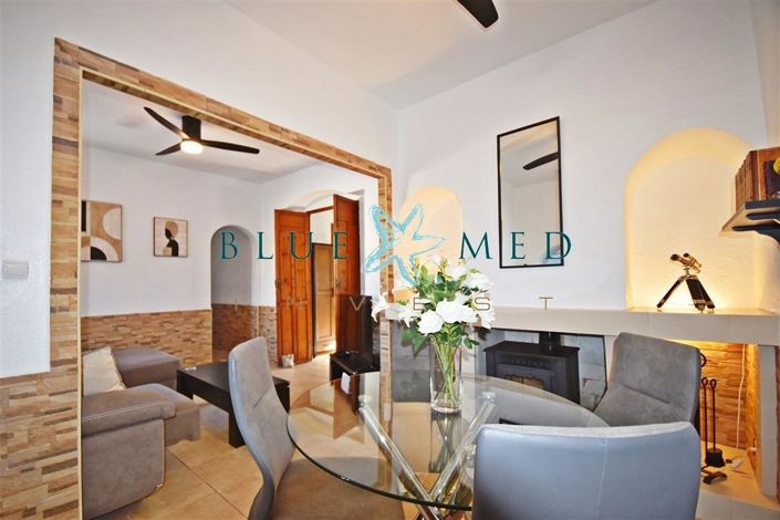 Image No.6-6 Bed Country House for sale