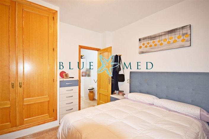 Image No.11-3 Bed Flat for sale