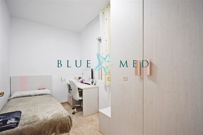 Image No.16-3 Bed Flat for sale