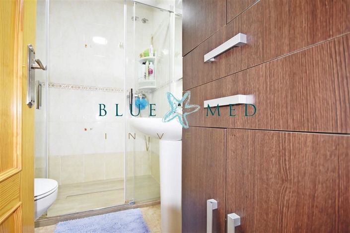 Image No.18-3 Bed Flat for sale