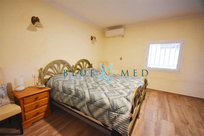 Image No.19-4 Bed Country House for sale