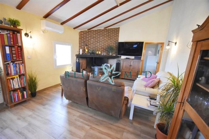 Image No.24-4 Bed Country House for sale